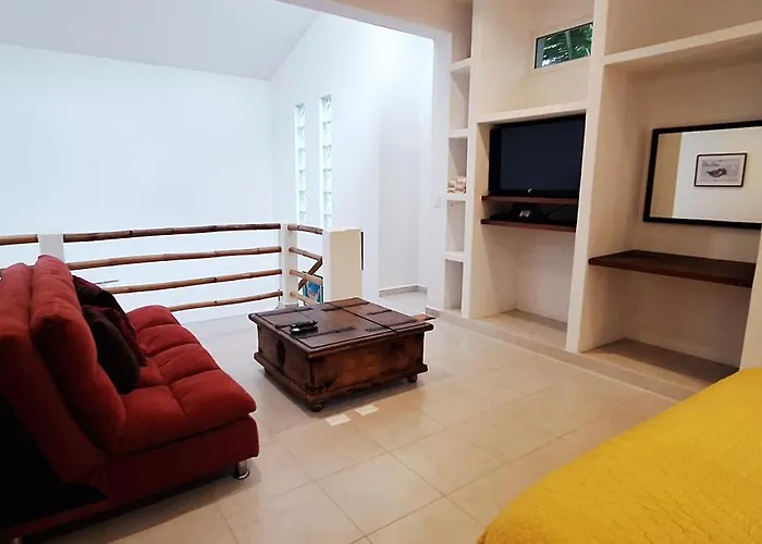 Villa Mini Pini Bird Watching And Cenote Loft *
